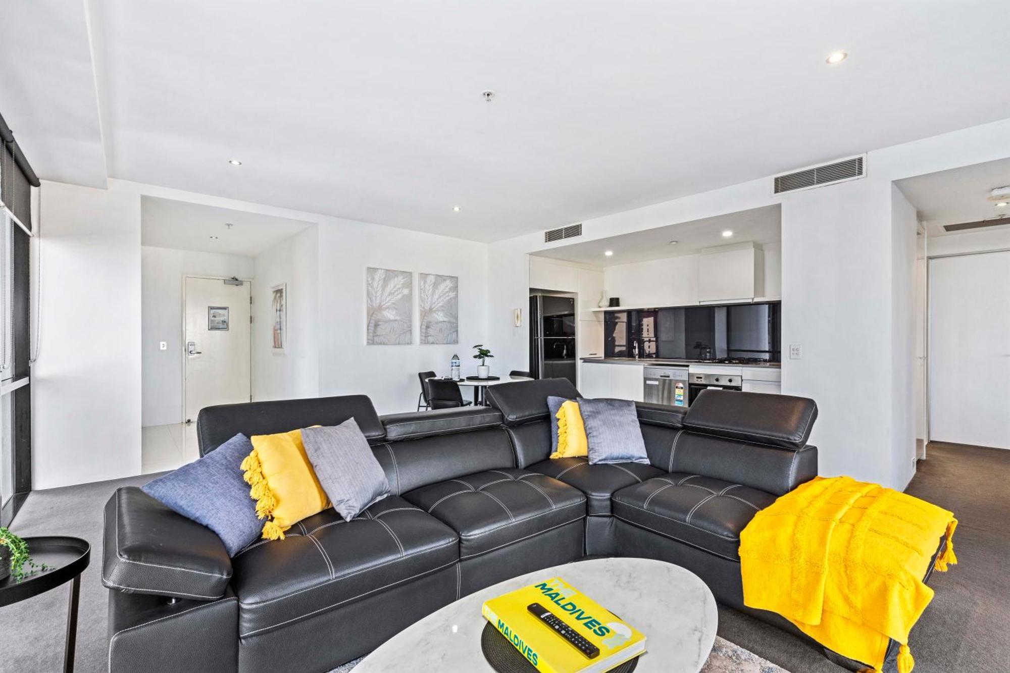 Ocean View Apartments With Balcony - Circle On Cavill - Central Location! - Self Contained & Privately Managed Gold Coast Exterior foto